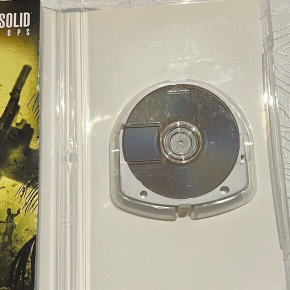 Metal Gear Solid Portable Ops for Sony PSP CiB - Picture 3 of 5